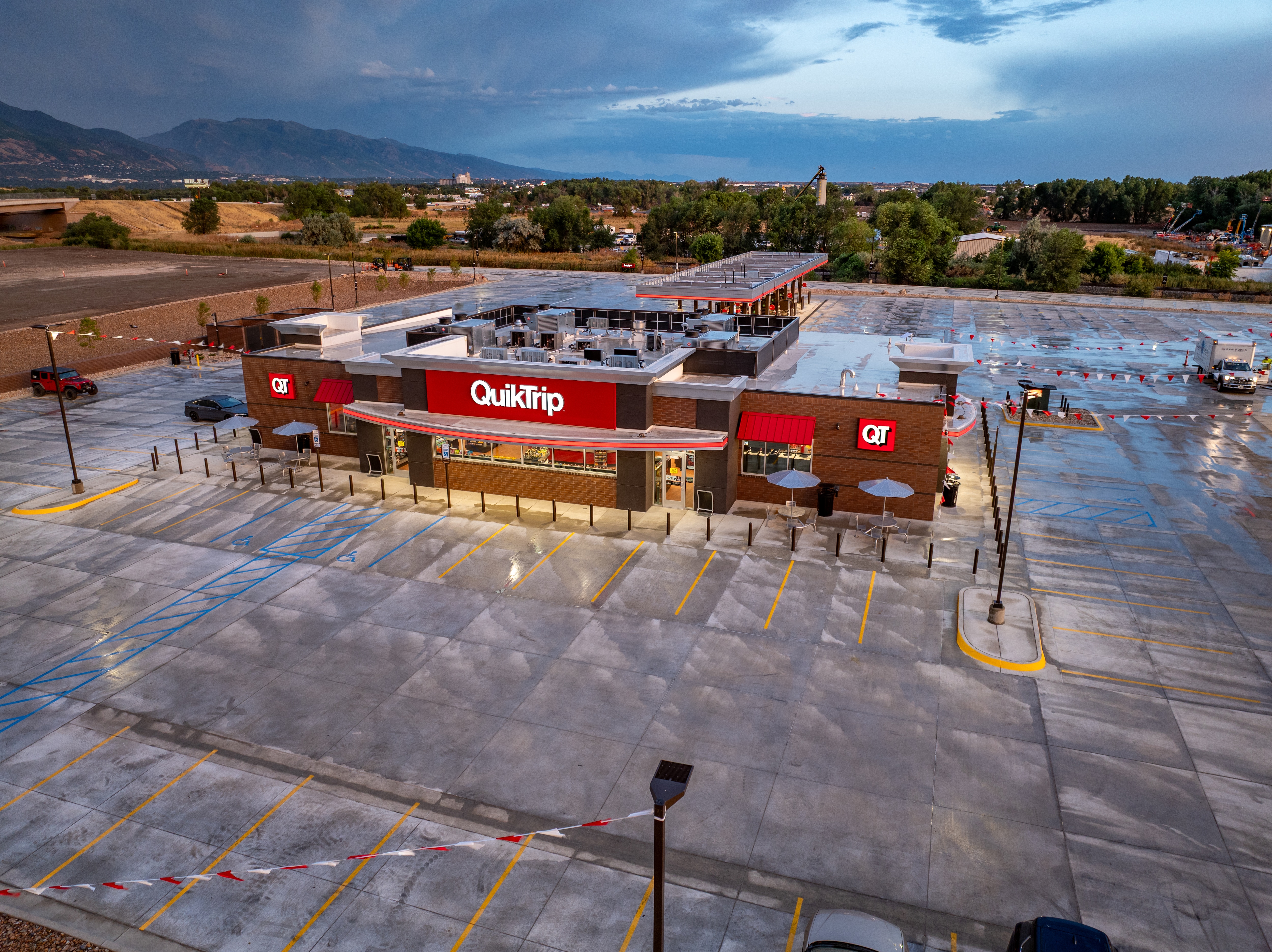 QuikTrip Welcomes First Utah Location!